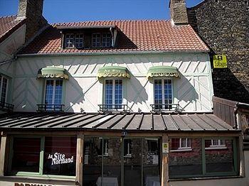 Hotel Au Site Normand Clecy Exterior photo